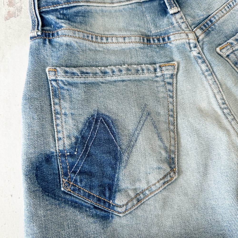 MOTHER • Superior The Tomcat Kick Fray Short I Confess Heart Denim Jeans Short - Picture 7 of 12